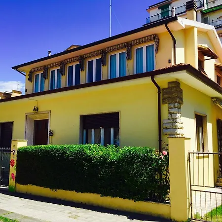 Bed & Breakfast Harmony House Prestige 3*